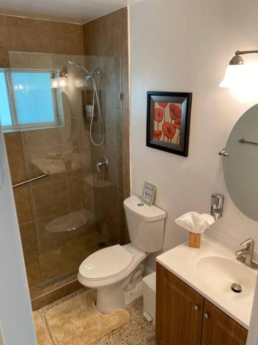 Stayover In Miami Home 2Br - 1Bth - Free Parking Bagian luar foto